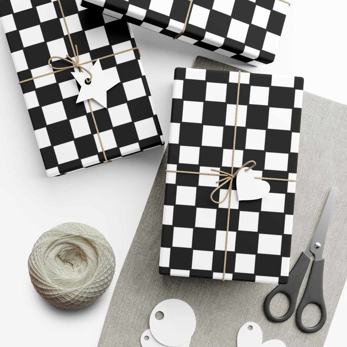 Perfect Christmas Checkerboard Black & White Gift Wrap Paper – Retro Racing Grid Wrapping Sheets