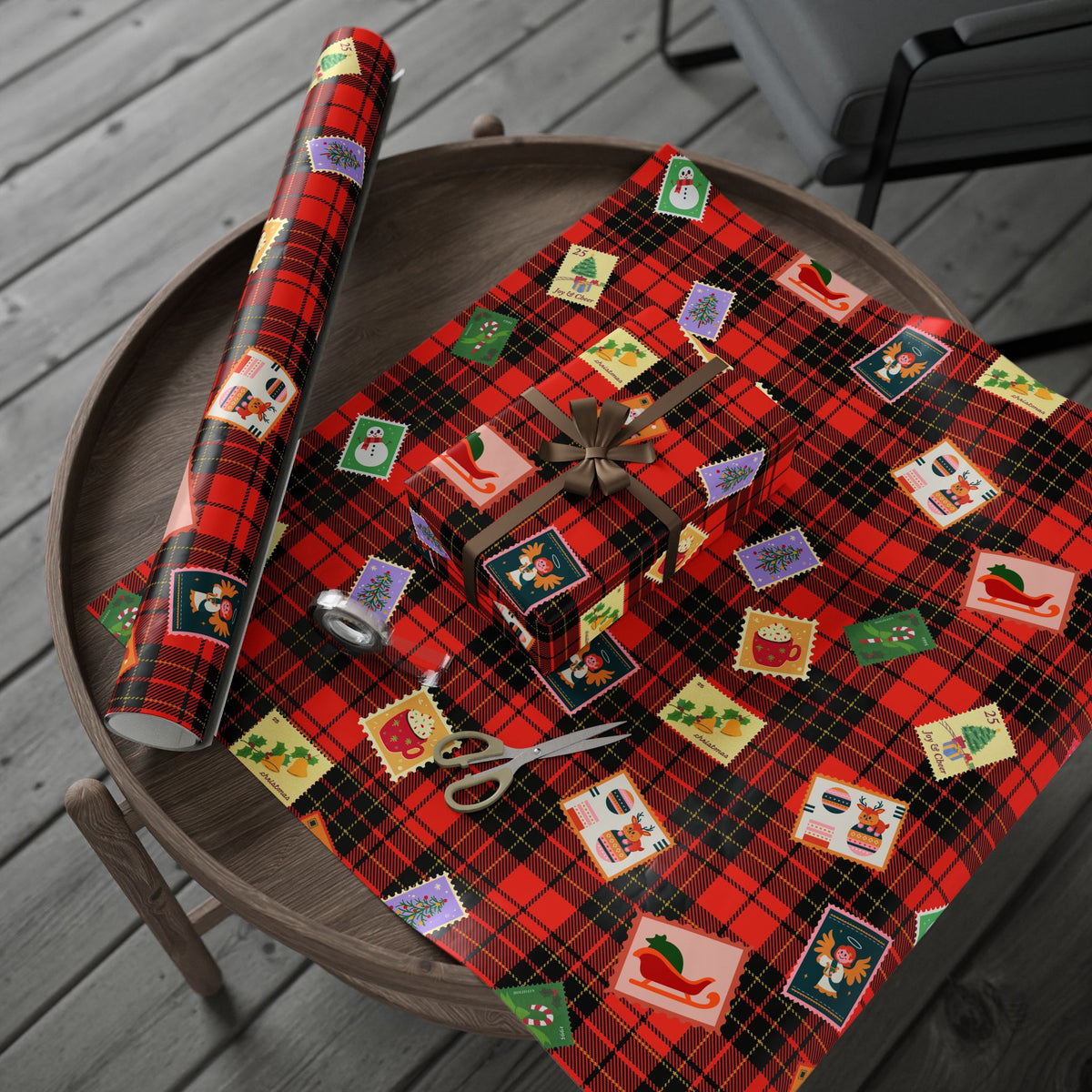 Christmas Plaid Wrapping Paper Roll – Festive Stocking & Gift Pattern