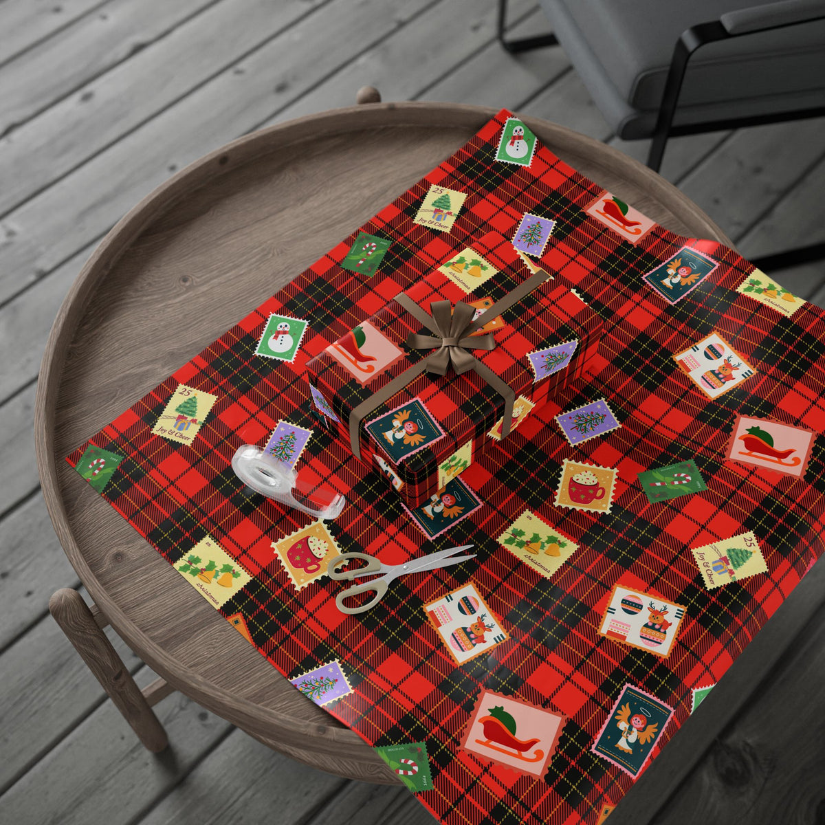 Christmas Plaid Wrapping Paper Roll – Festive Stocking & Gift Pattern